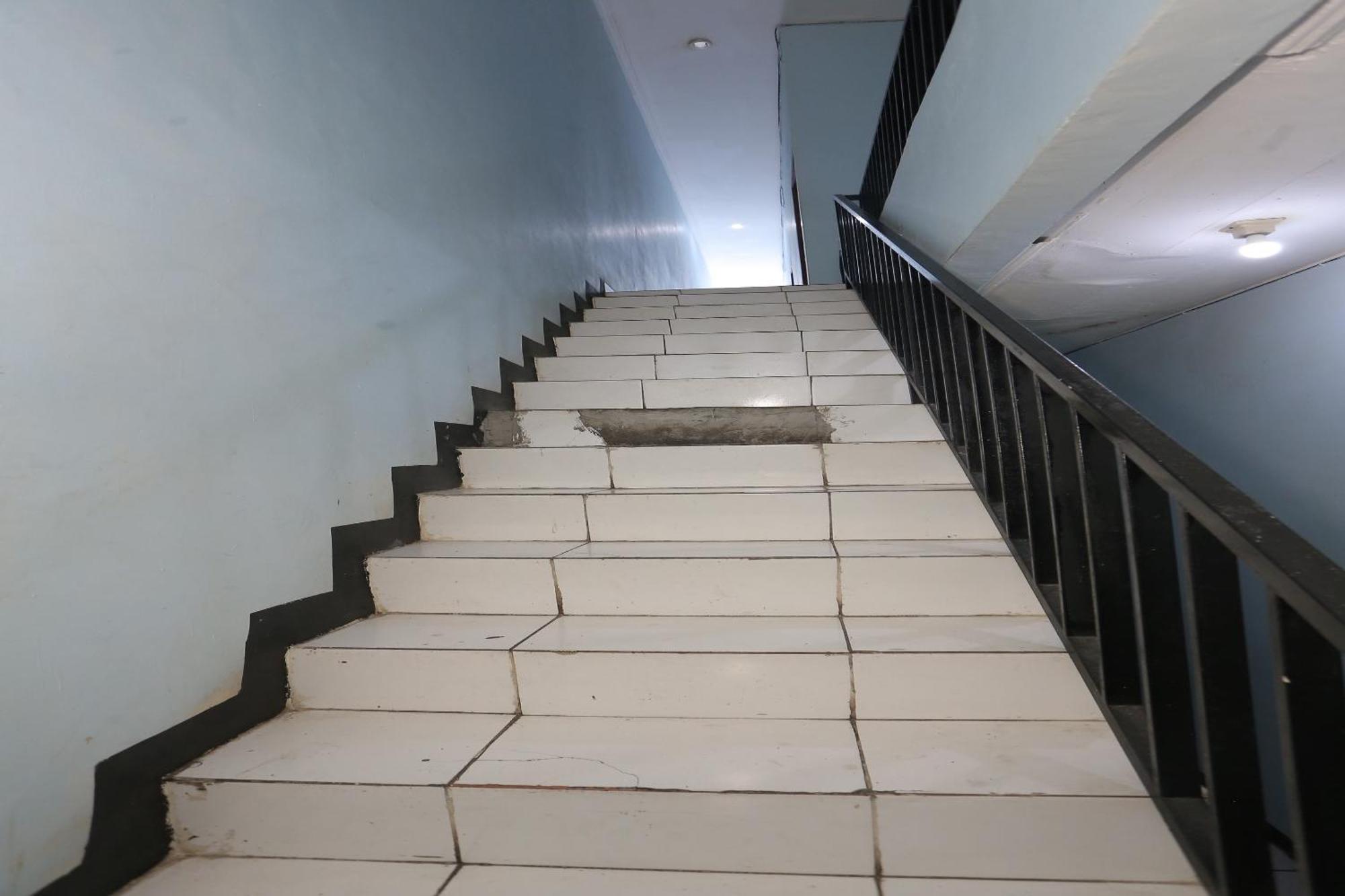 Oyo 93584 Rukotel South Tangerang Exterior foto